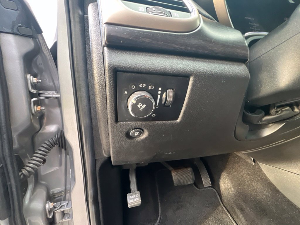 Used 2014 Jeep Grand Cherokee Laredo w/ Quick Order Package 23E RWD image 30