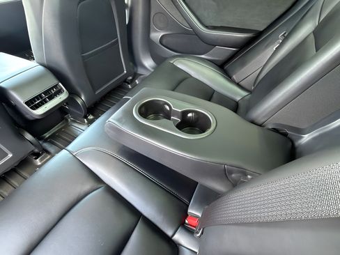 Used 2023 Tesla Model 3 Standard Range RWD image 7