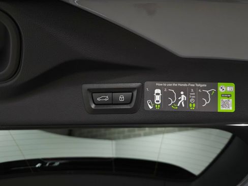 Used 2026 BMW X7 M60i AWD/4WD image 10