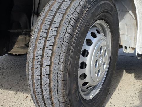 Used 2025 RAM ProMaster 3500 w/ Convenience Group image 14