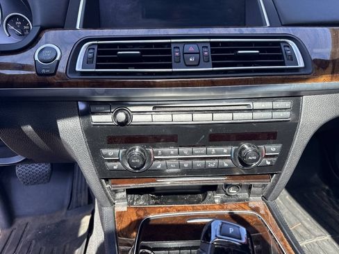 Used 2013 BMW 750Li xDrive AWD/4WD image 6