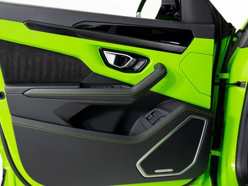 Used 2023 Lamborghini Urus S image 29