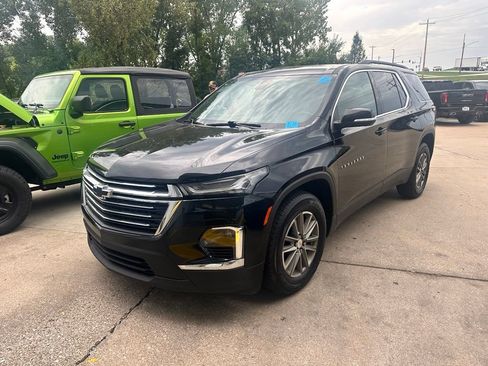 Used 2023 Chevrolet Traverse LT w/ LPO, Floor Liner Package AWD/4WD image 3