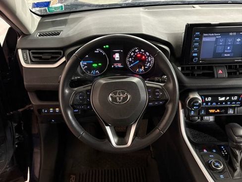 Used 2020 Toyota RAV4 XLE w/ Convenience Package AWD/4WD image 19