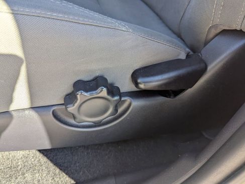 Used 2021 Toyota Tacoma SR image 17