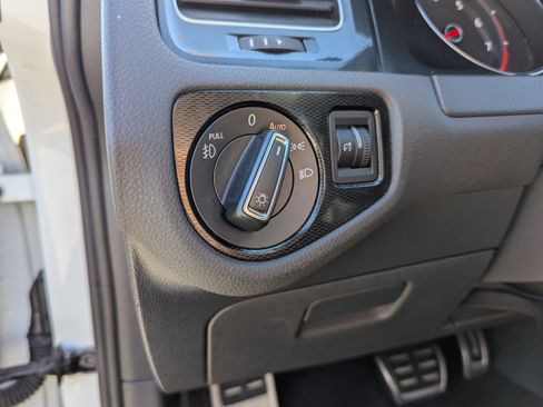 Used 2016 Volkswagen GTI Autobahn w/ Driver Assistance Package image 18