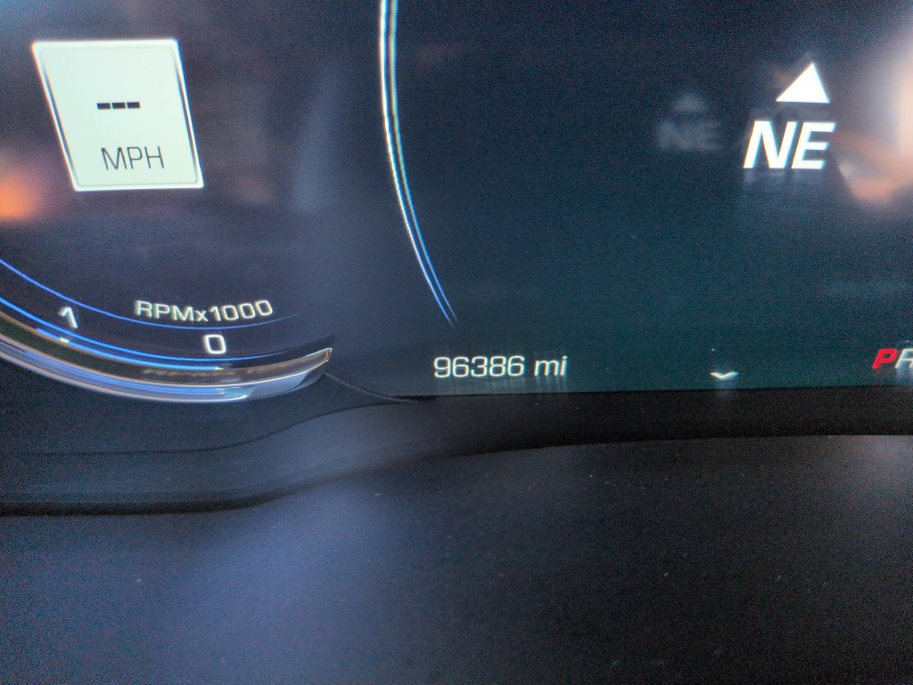 Used 2016 Cadillac Escalade Premium AWD/4WD image 17