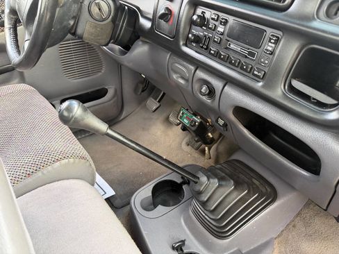 Used 2002 Dodge Ram 3500 Truck 2WD Regular Cab image 27