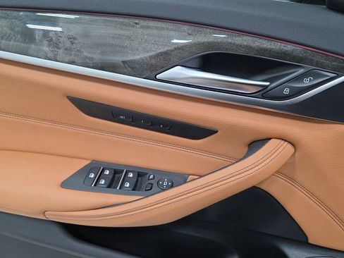 Used 2021 BMW 540i xDrive w/ Convenience Package image 28