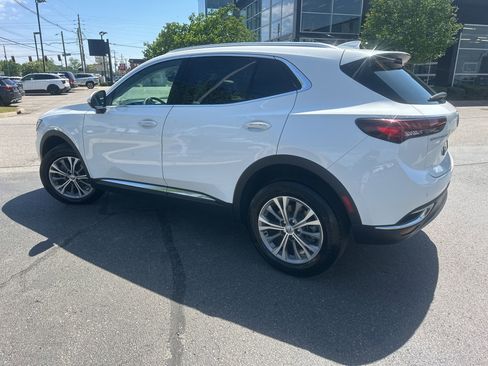 Used 2022 Buick Envision Preferred FWD image 2