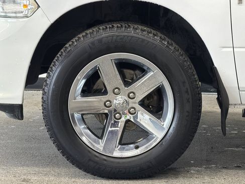 Used 2014 RAM 1500 Express image 21