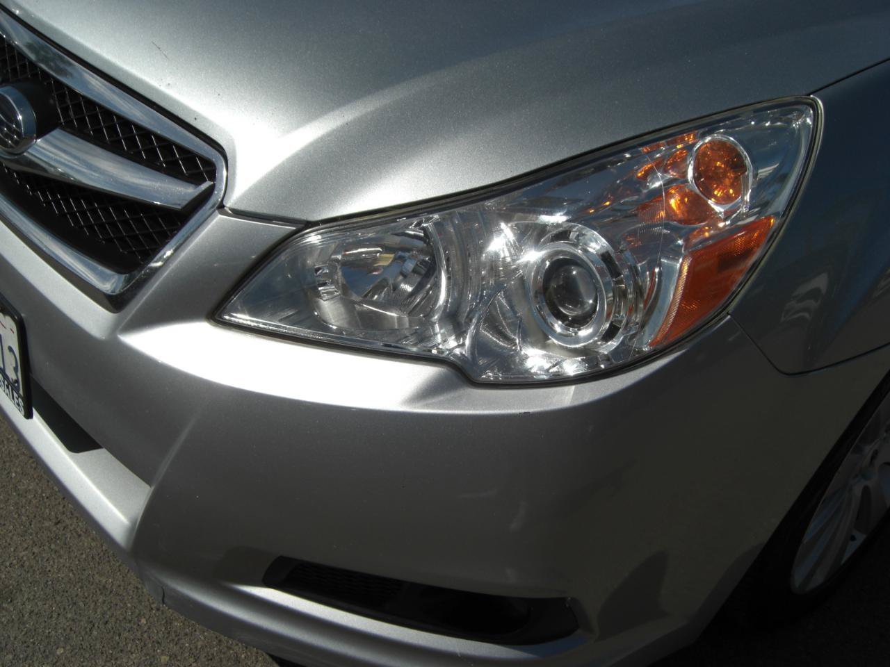 Used 2012 Subaru Legacy 2.5i Limited AWD/4WD image 6