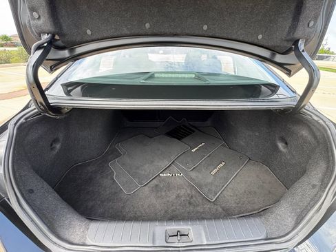 Used 2024 Nissan Sentra SV image 54