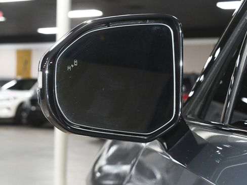 Used 2022 Rivian R1S Launch Edition image 63