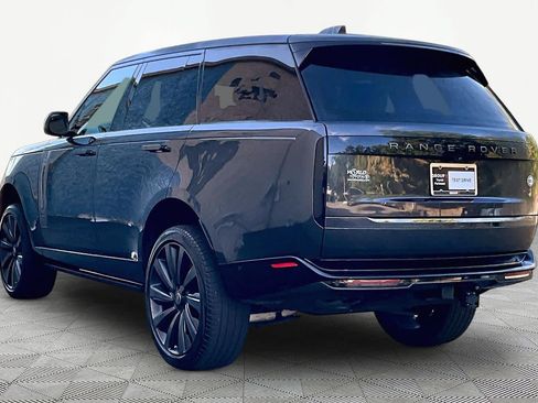 Used 2023 Land Rover Range Rover SV AWD/4WD image 12