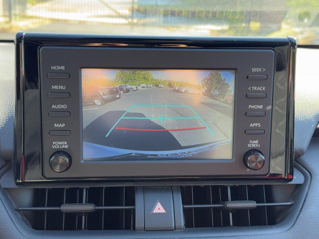 Used 2019 Toyota RAV4 XLE FWD image 30