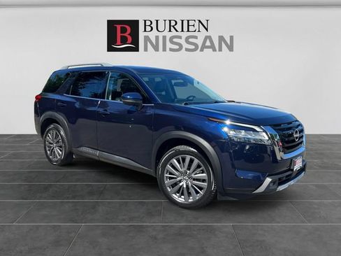 Used 2022 Nissan Pathfinder SL w/ SL Premium Package AWD/4WD image 7