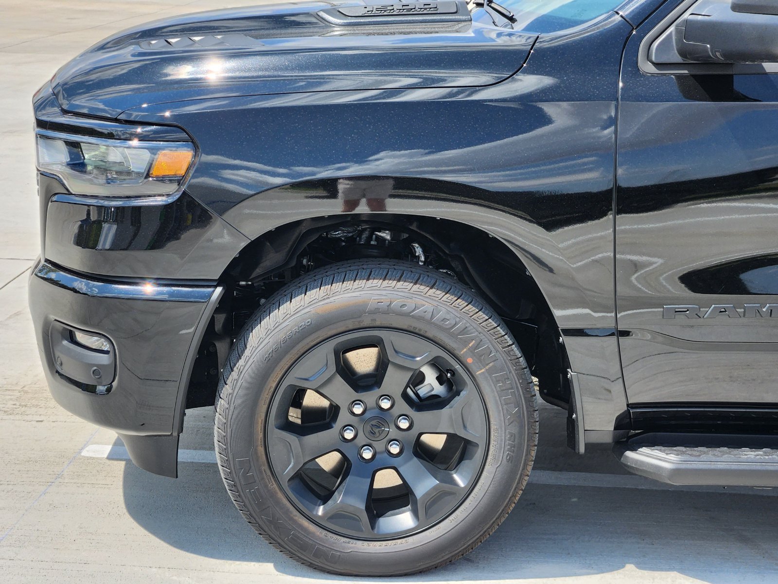 New 2026 RAM 1500 Express AWD/4WD image 10