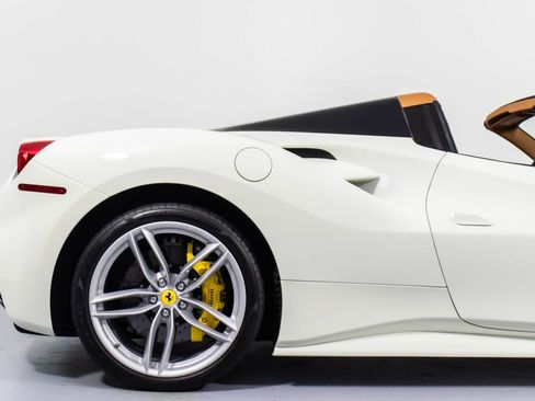 Certified 2019 Ferrari 488 Spider image 18