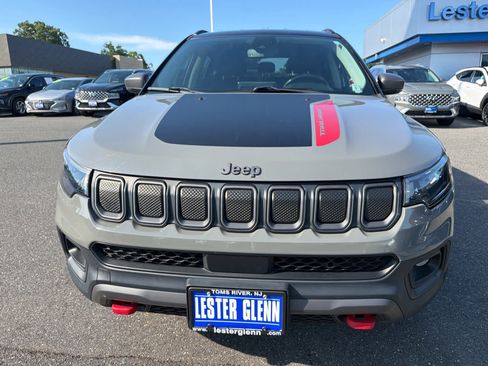Used 2022 Jeep Compass Trailhawk w/ Trailhawk Convenience Group AWD/4WD image 4