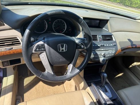 Used 2010 Honda Accord EX-L image 8