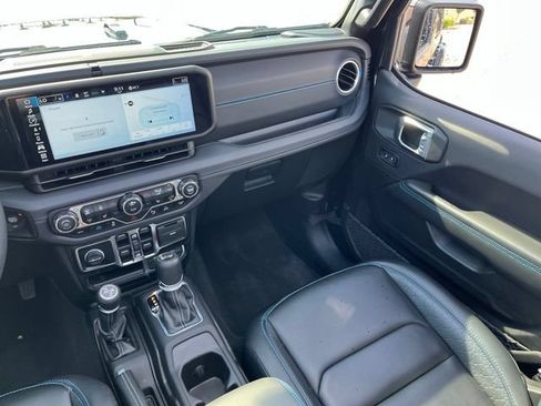 Used 2024 Jeep Wrangler High Altitude AWD/4WD image 13