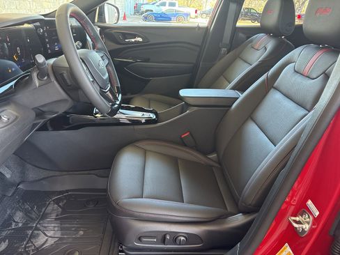 New 2026 Chevrolet Trax RS w/ Driver Confidence Package image 13