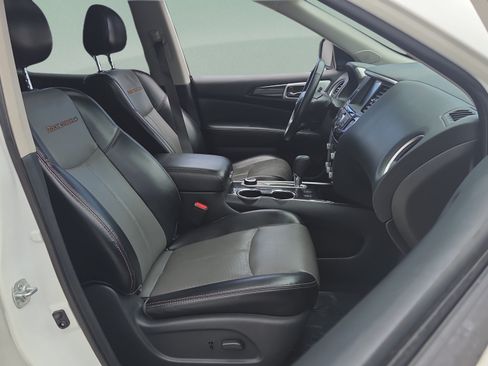 Used 2020 Nissan Pathfinder SL AWD/4WD image 20