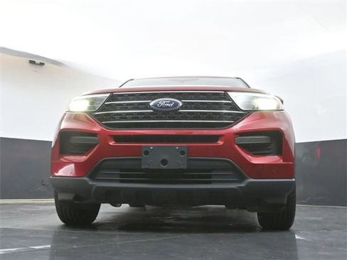 Used 2021 Ford Explorer XLT w/ Class III Trailer Tow Package image 31