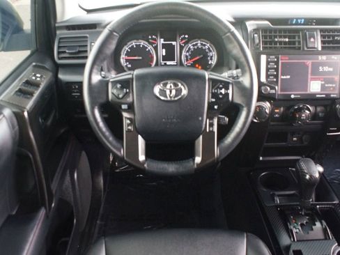 Used 2023 Toyota 4Runner TRD Off-Road Premium AWD/4WD image 5