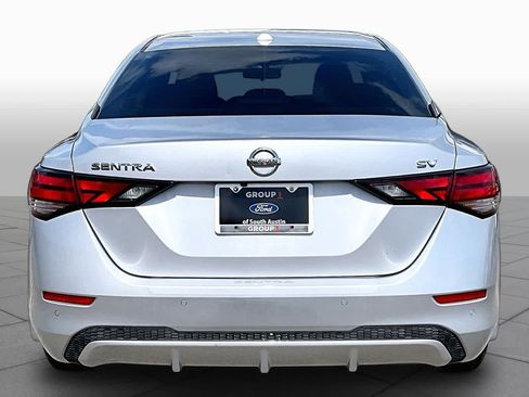 Used 2020 Nissan Sentra SV FWD image 5