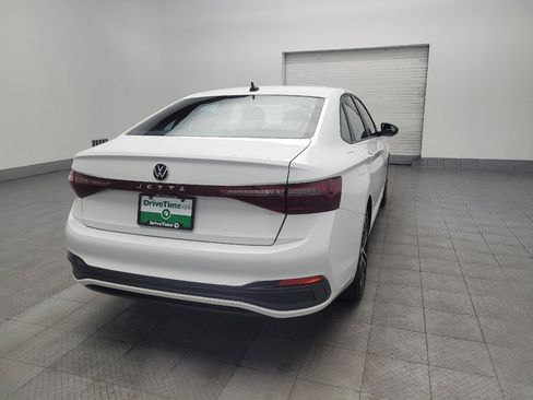 Used 2025 Volkswagen Jetta Sport image 9