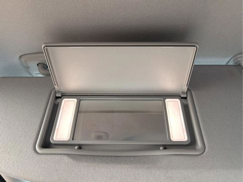 Certified 2023 Jeep Grand Cherokee Limited image 35