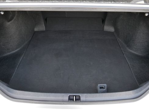 Used 2023 Toyota Camry SE FWD image 18