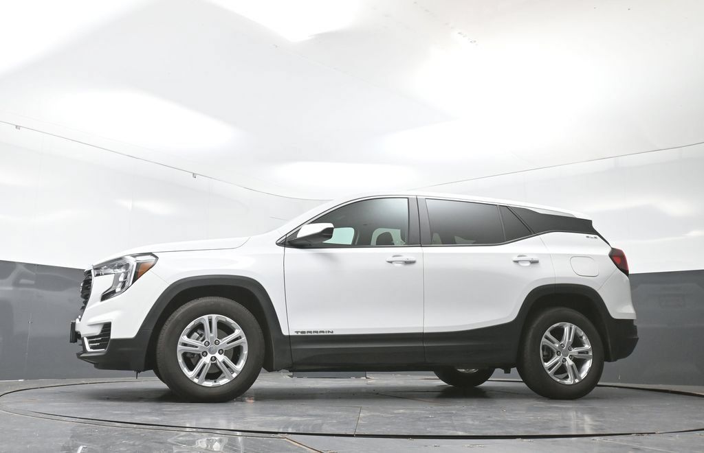 Used 2024 GMC Terrain SLE FWD image 52