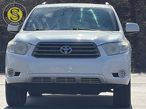 Used 2010 Toyota Highlander SE image 2