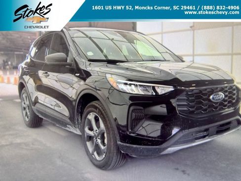 Used 2025 Ford Escape ST-Line AWD/4WD image 1