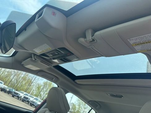 Used 2022 Subaru Impreza Premium image 17