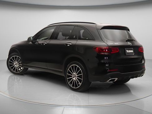 Certified 2022 Mercedes-Benz GLC 300 image 2