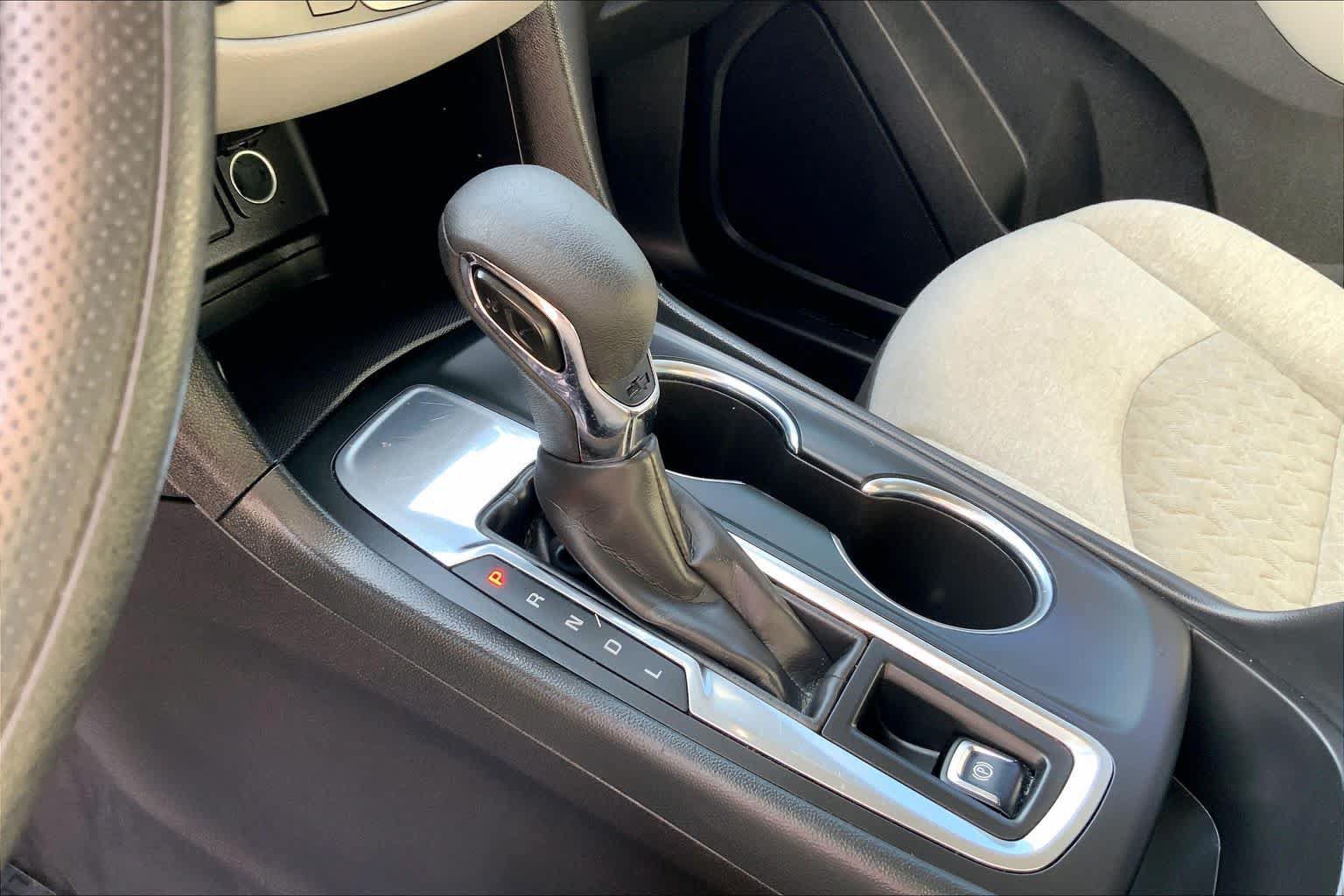Used 2024 Chevrolet Equinox LS FWD image 16