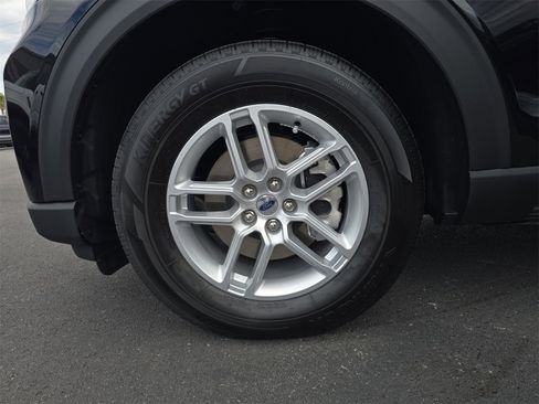 New 2026 Ford Explorer Active image 26