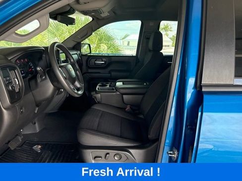 Used 2022 Chevrolet Silverado 1500 Custom w/ LPO, Dark Essentials Package RWD image 2
