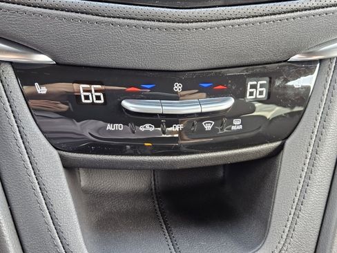 New 2026 Cadillac XT5 Luxury image 20