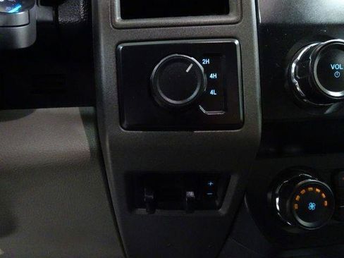 Used 2019 Ford F250 XL w/ Power Equipment Group AWD/4WD image 32