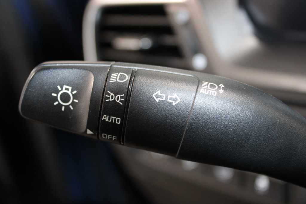 Used 2025 Kia Telluride S FWD image 24