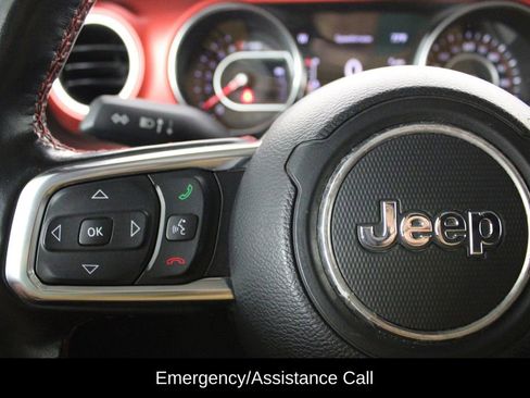 Used 2021 Jeep Gladiator Rubicon image 25