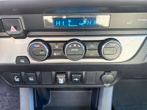 Used 2022 Toyota Tacoma SR5 w/ Technology Package image 25