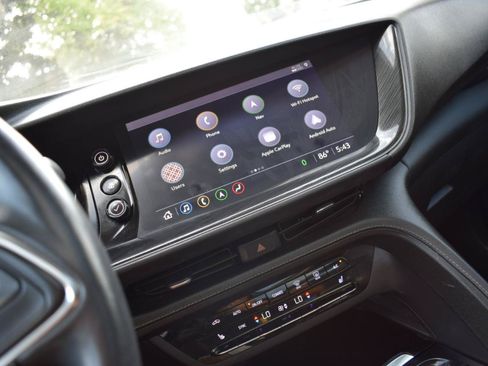 Used 2021 Buick Envision Essence w/ Technology Package I FWD image 21