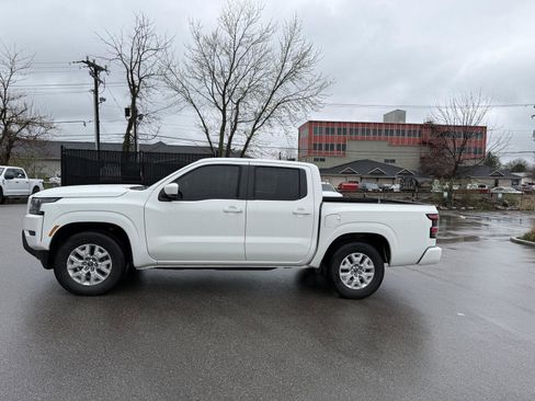 Used 2023 Nissan Frontier SV w/ Technology Package image 6