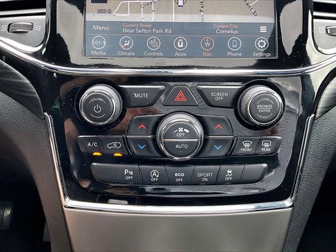 Certified 2022 Jeep Grand Cherokee Laredo X RWD image 19